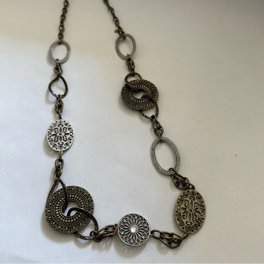 Womens Premier Designs‎ silver tone necklace